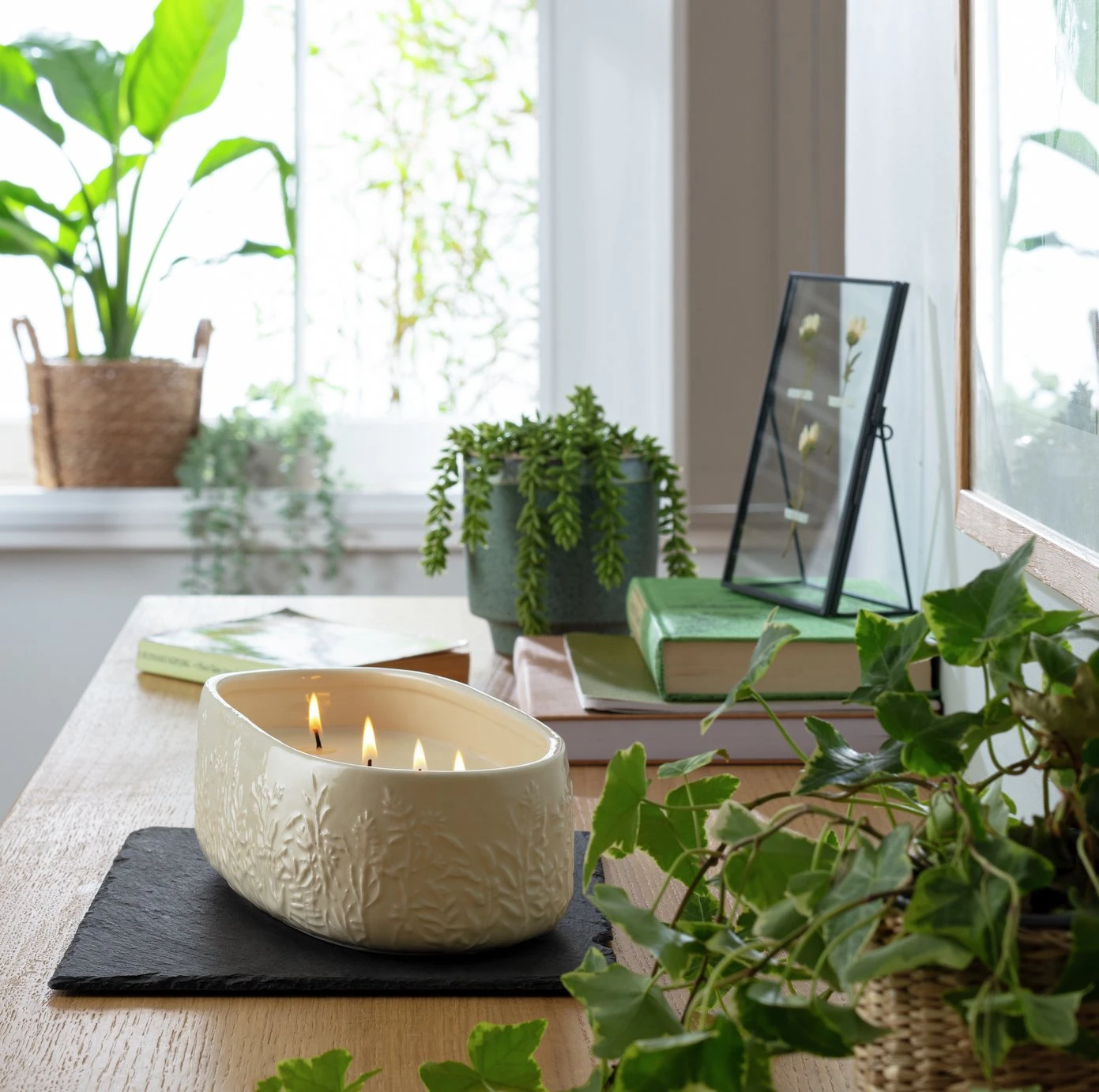 Habitat Large Scallop Multiwick Thin Candle - Flower Market 2 Habitat Large Scallop Multiwick Thin Candle - Flower Market - Image 2