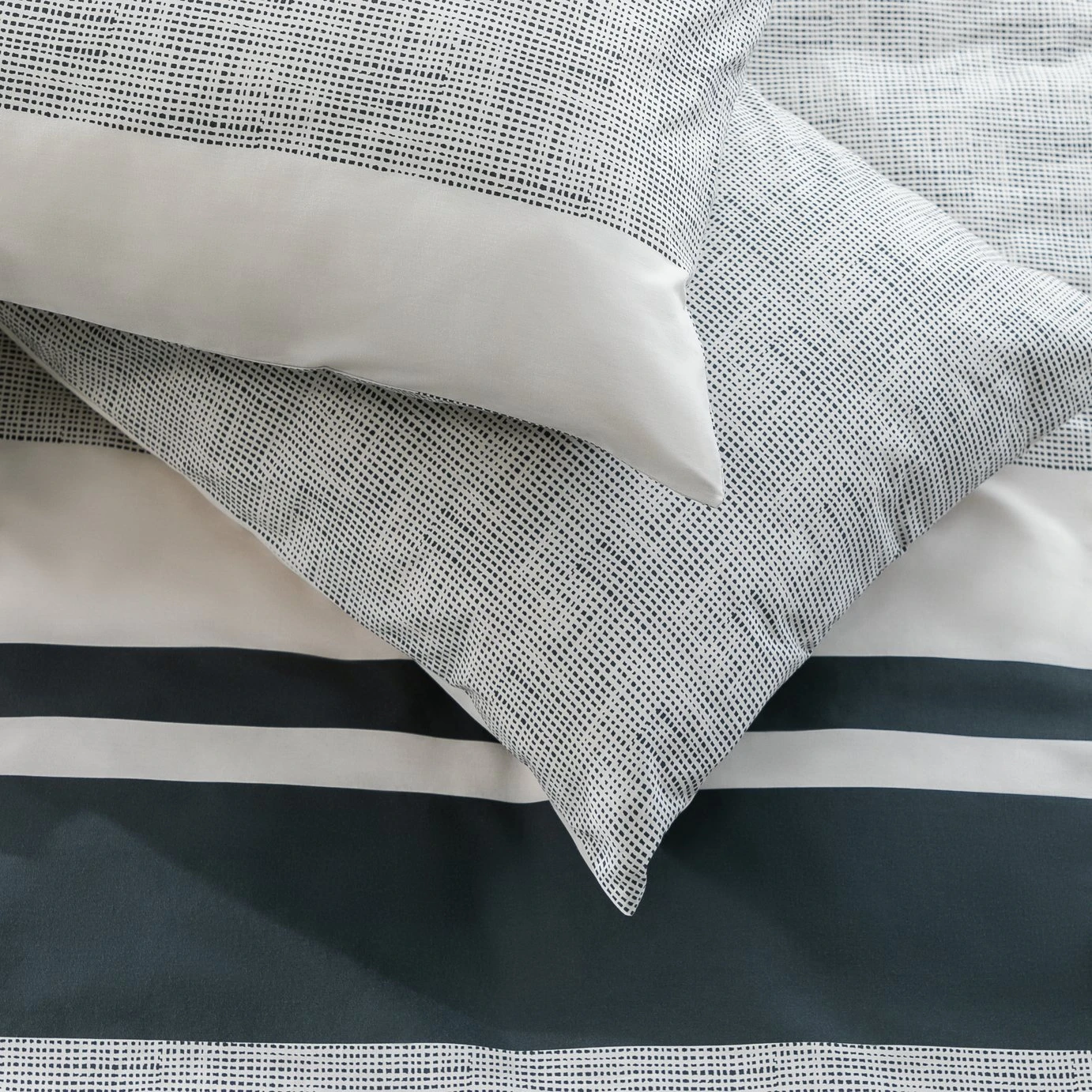 Habitat 180 TC Textured Block Print Bedding Set - Single 4 Habitat 180 TC Textured Block Print Bedding Set - Single - Image 4