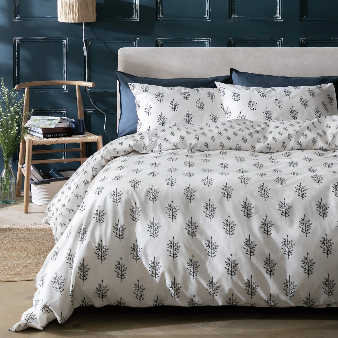 Habitat Woodblock Leaf White Bedding Set - Single 1 Habitat Woodblock Leaf White Bedding Set - Single