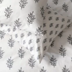 Habitat Woodblock Leaf White Bedding Set - Single 8 Habitat Woodblock Leaf White Bedding Set - Single -Habitat Store 1232846 R Z003A