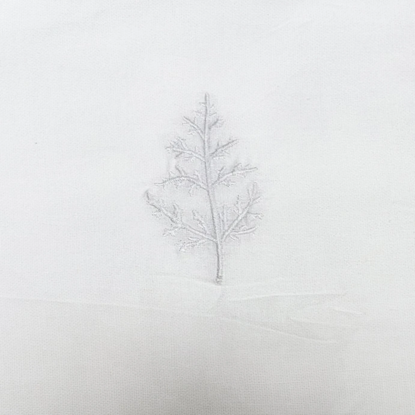 Habitat Cotton Embroidered Leaf White Bedding Set- Single 2 Habitat Cotton Embroidered Leaf White Bedding Set- Single - Image 2