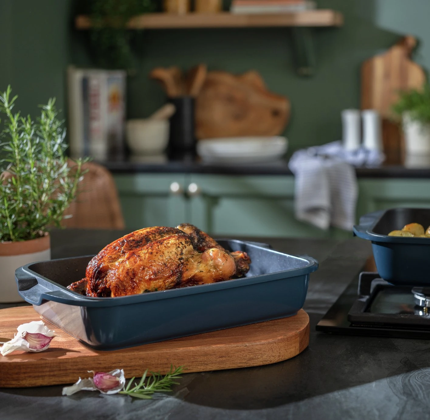 Habitat Cast Aluminium Medium Aluminium Roasting Tin 2 Habitat Cast Aluminium Medium Aluminium Roasting Tin - Image 2