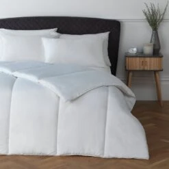 Habitat Anti-Allergy 13.5 Tog Duvet - Single 13 Habitat Anti-Allergy 13.5 Tog Duvet - Single -Habitat Store 2723866 R Z004C