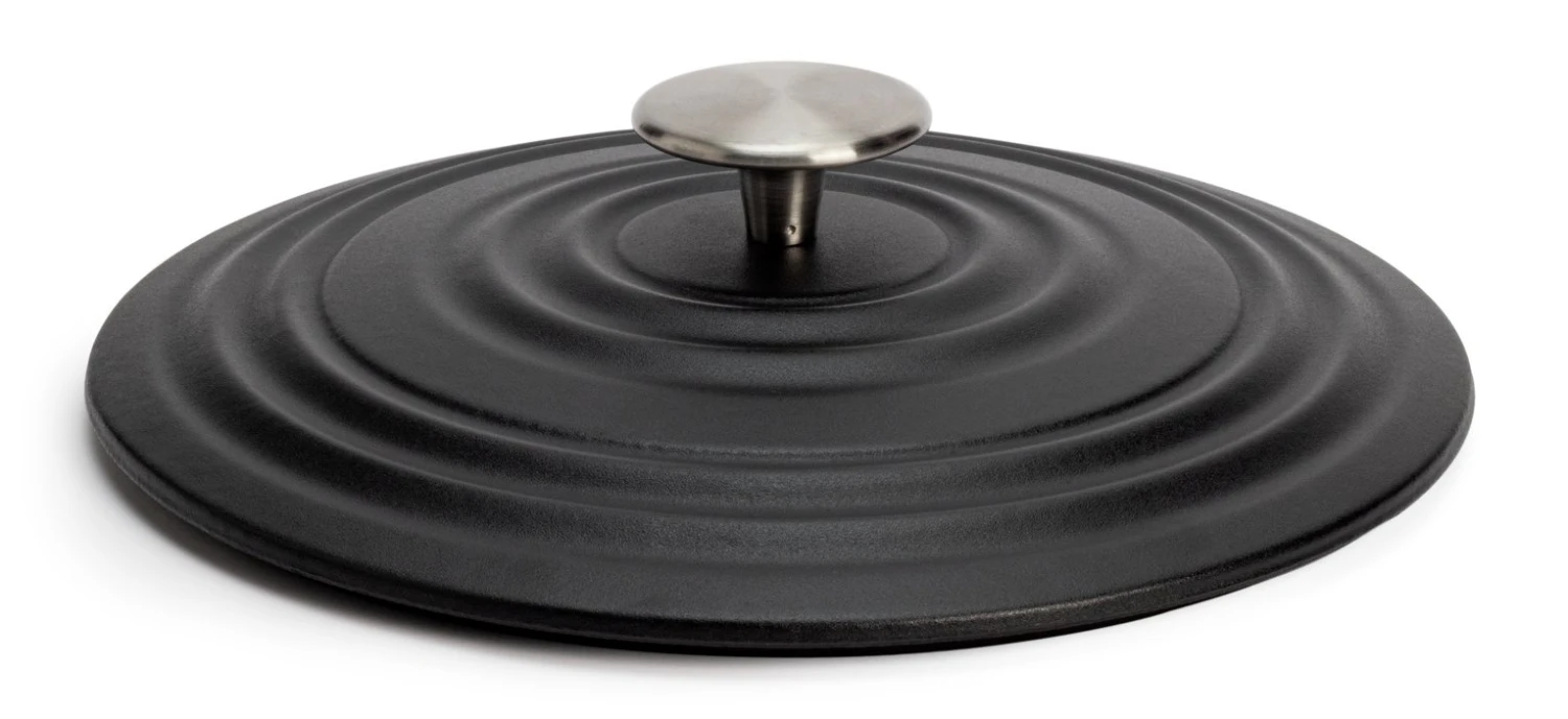 Habitat 3.3 Litre Cast Iron Casserole Dish - Black 4 Habitat 3.3 Litre Cast Iron Casserole Dish - Black - Image 4