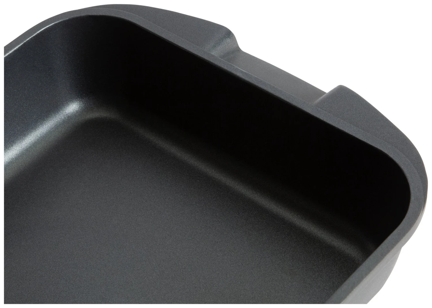 Habitat Cast Aluminium Non Stick Large Roasting Tin 3 Habitat Cast Aluminium Non Stick Large Roasting Tin - Image 3