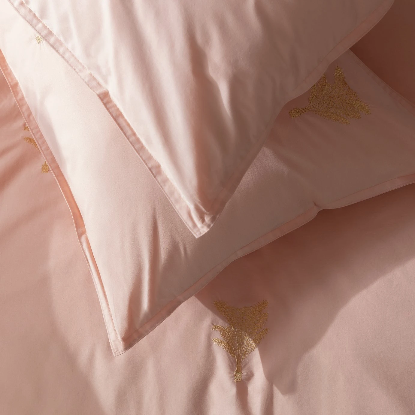 Habitat Embroidered Palm Pink Bedding Set - Single 5 Habitat Embroidered Palm Pink Bedding Set - Single - Image 5