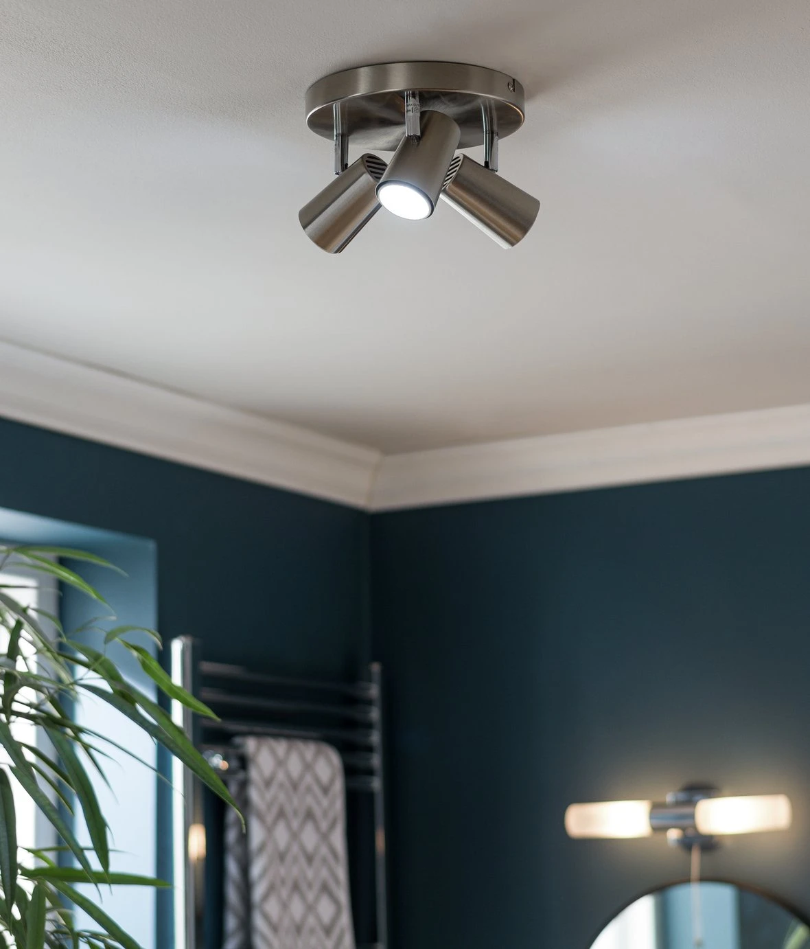 Habitat Spotlight 3 Light Plate - Brushed Chrome 5 Habitat Spotlight 3 Light Plate - Brushed Chrome - Image 5