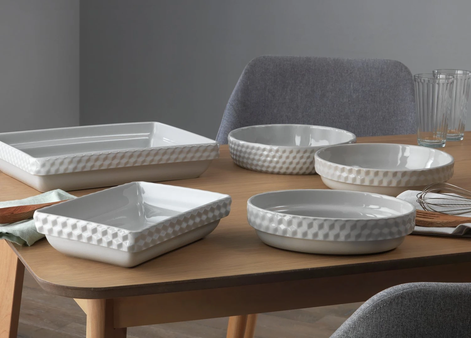 Habitat Ceramic Rectangular Stacking Roaster - Large 6 Habitat Ceramic Rectangular Stacking Roaster - Large - Image 6