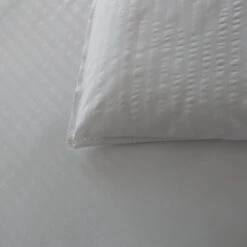 Habitat Feels Like Down 10.5 Tog Duvet - Double 17 Habitat Feels Like Down 10.5 Tog Duvet - Double -Habitat Store 8143691 R Z006C