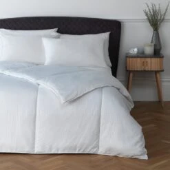 Habitat Feels Like Down 10.5 Tog Duvet - Double 18 Habitat Feels Like Down 10.5 Tog Duvet - Double -Habitat Store 8143691 R Z007C