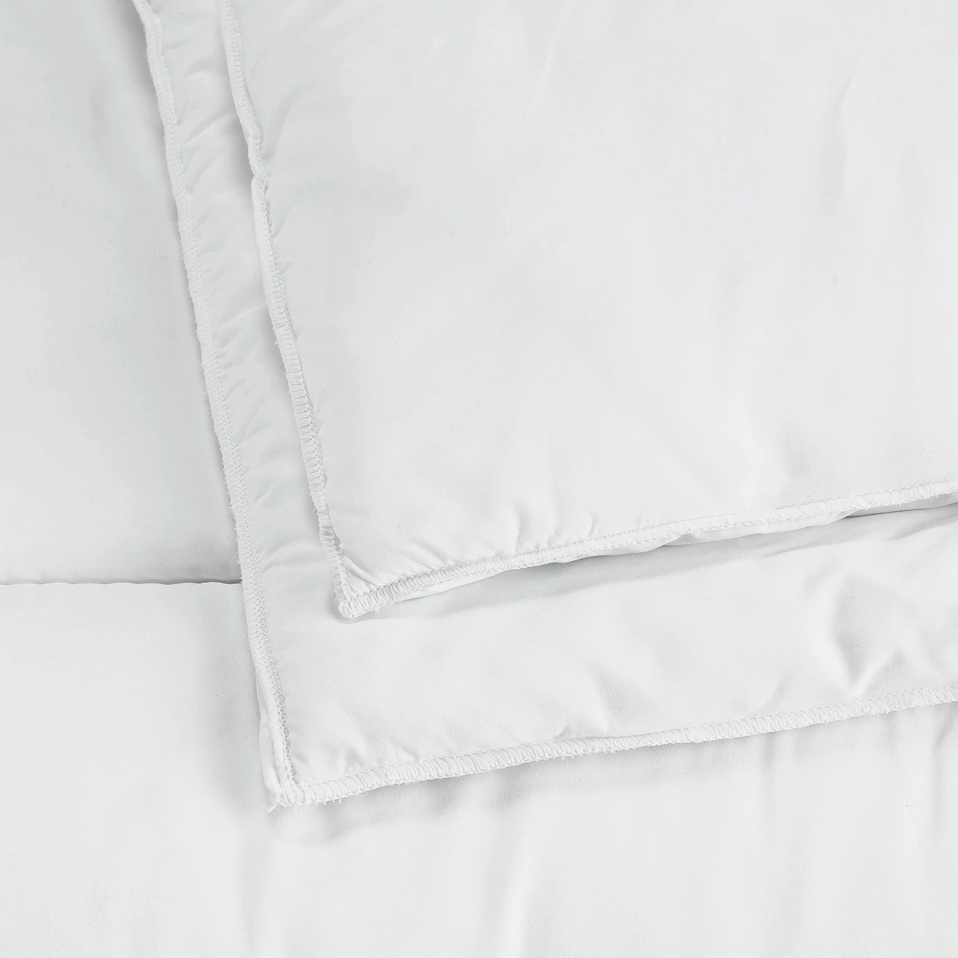 Habitat Supersoft Washable 4.5 Tog Duvet - Single 2 Habitat Supersoft Washable 4.5 Tog Duvet - Single - Image 2