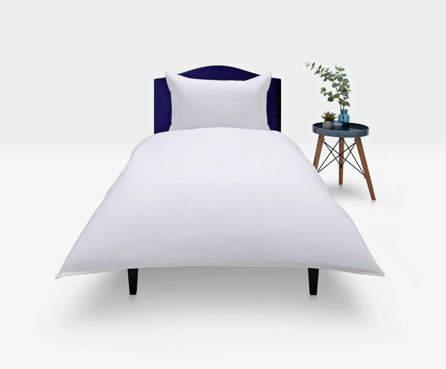 Habitat Cotton Rich Plain White Bedding Set - Single 2 Habitat Cotton Rich Plain White Bedding Set - Single - Image 2