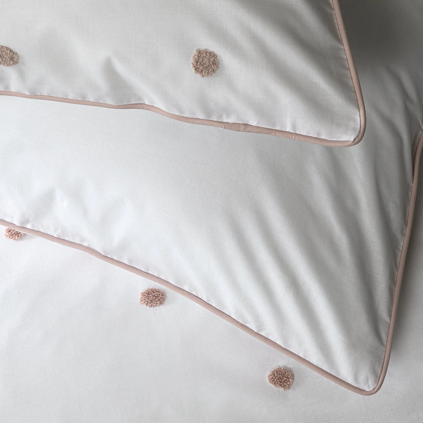 Habitat Tufted Spot Blush Pink Bedding Set - Single 4 Habitat Tufted Spot Blush Pink Bedding Set - Single - Image 4