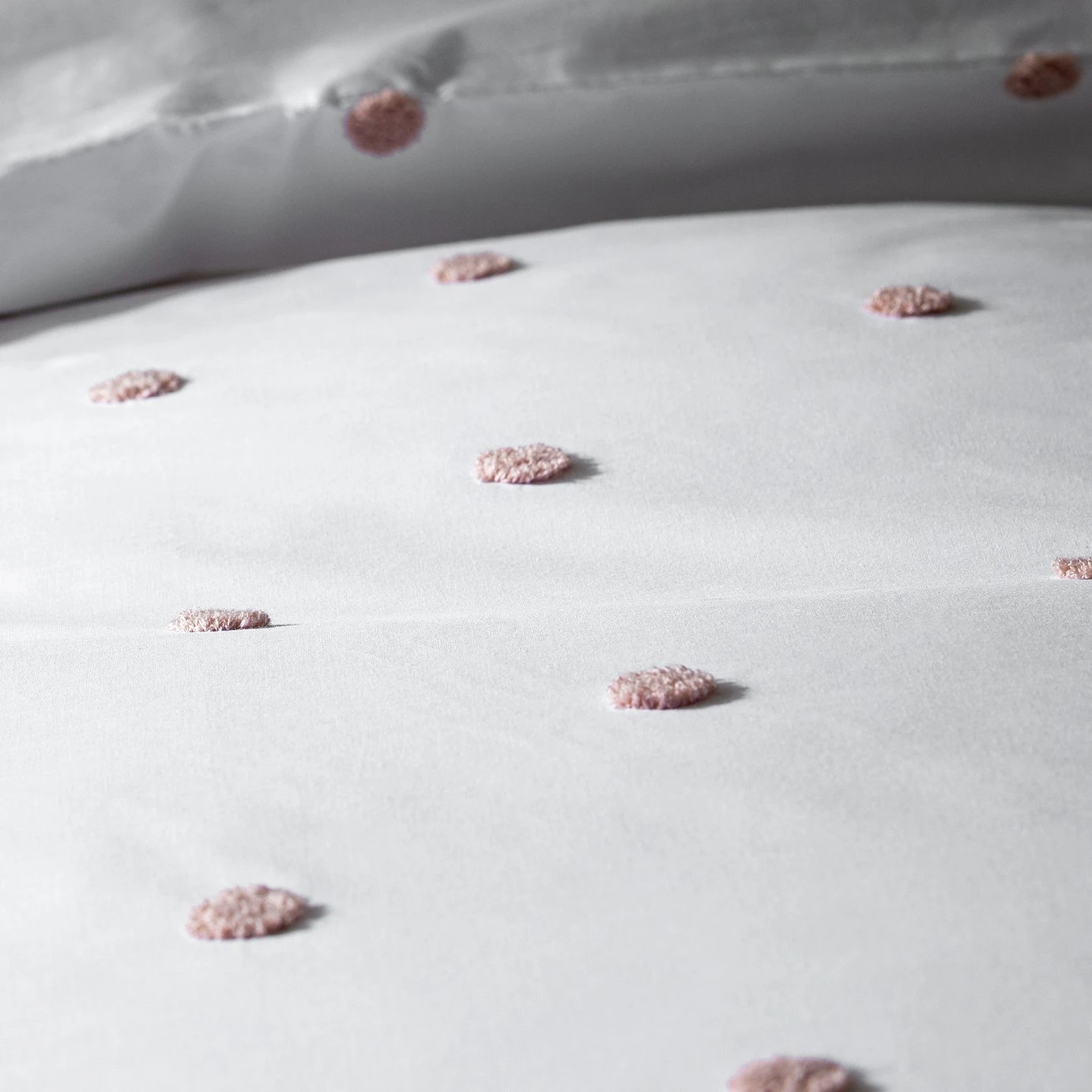 Habitat Tufted Spot Blush Pink Bedding Set - Single 5 Habitat Tufted Spot Blush Pink Bedding Set - Single - Image 5