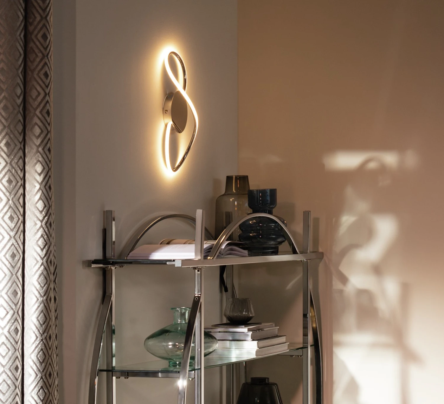 Habitat Argos Home Bowdon Metal LED Swirl Wall Light - Metalic 2 Habitat Argos Home Bowdon Metal LED Swirl Wall Light - Metalic - Image 2