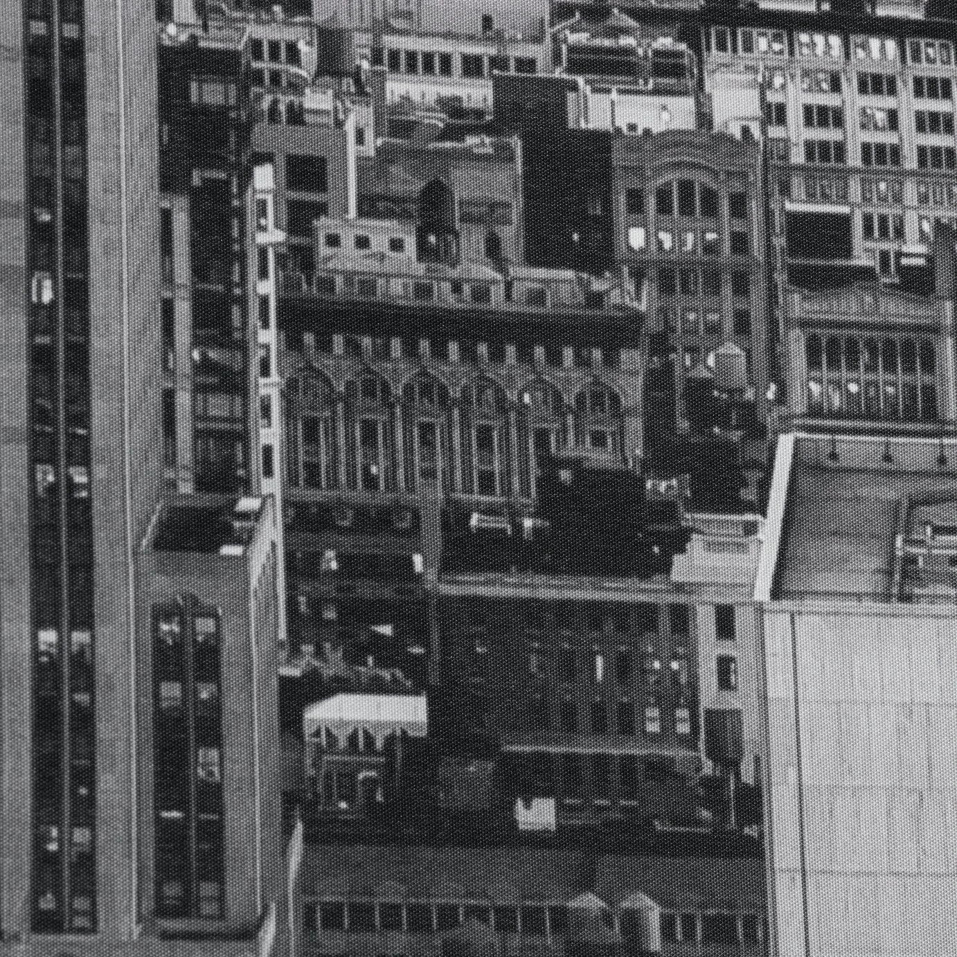 Habitat Skyline Blackout Roller Blind - 3ft 4 Habitat Skyline Blackout Roller Blind - 3ft - Image 4