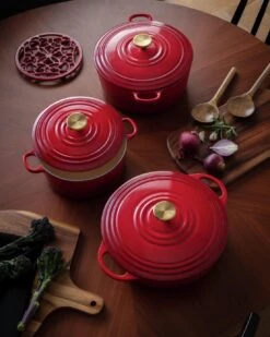 Habitat Country Manor 3.3 Litre Cast Iron Casserole Dish 13 Habitat Country Manor 3.3 Litre Cast Iron Casserole Dish -Habitat Store 9377129 R Z004C