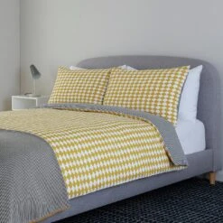 Habitat Cotton Scallop Yellow Reversible Bedding Set -Double -Habitat Store 9377428 R Z005A