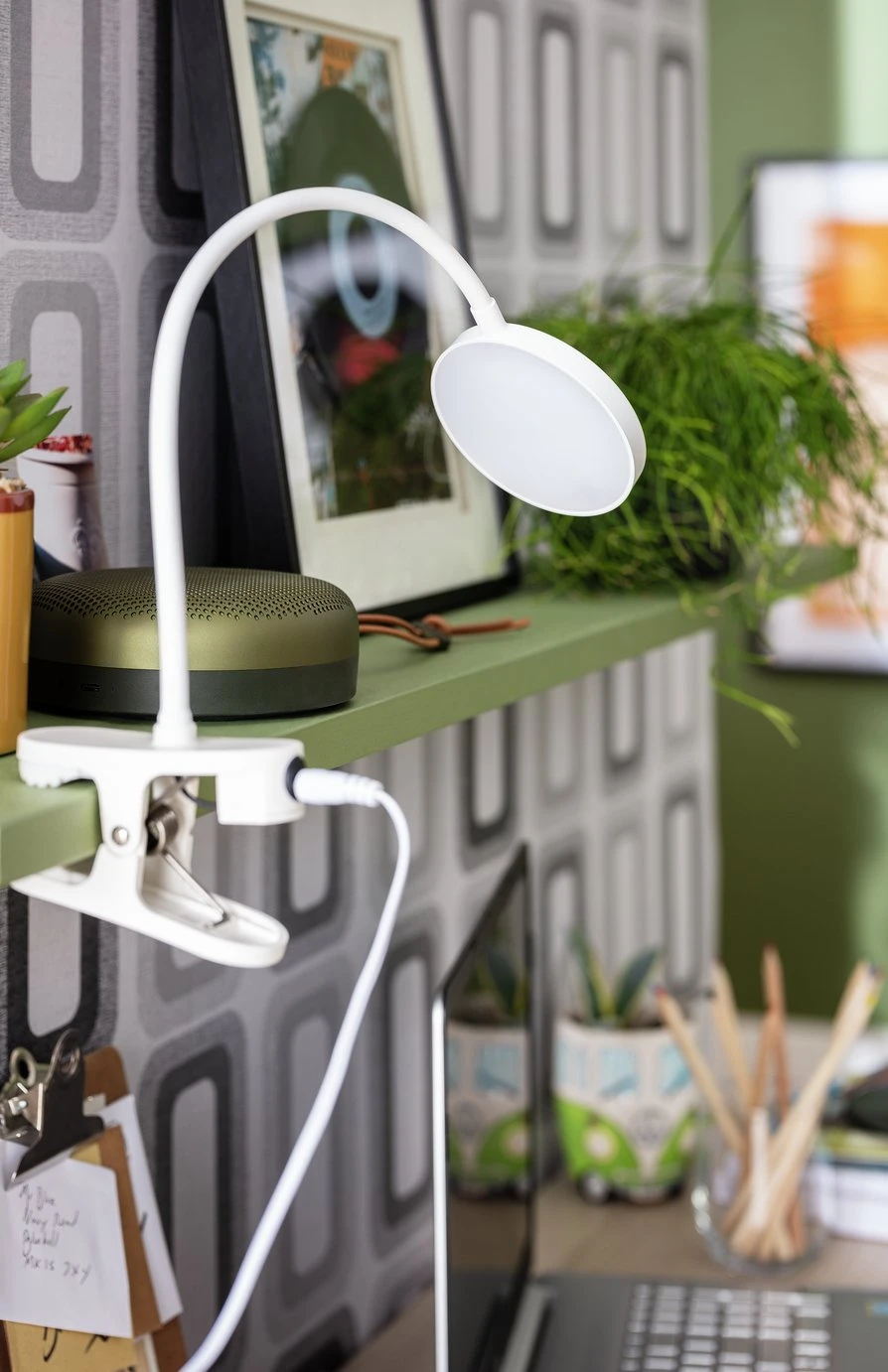 Habitat Mopsa Clip Lamp - White 2 Habitat Mopsa Clip Lamp - White - Image 2