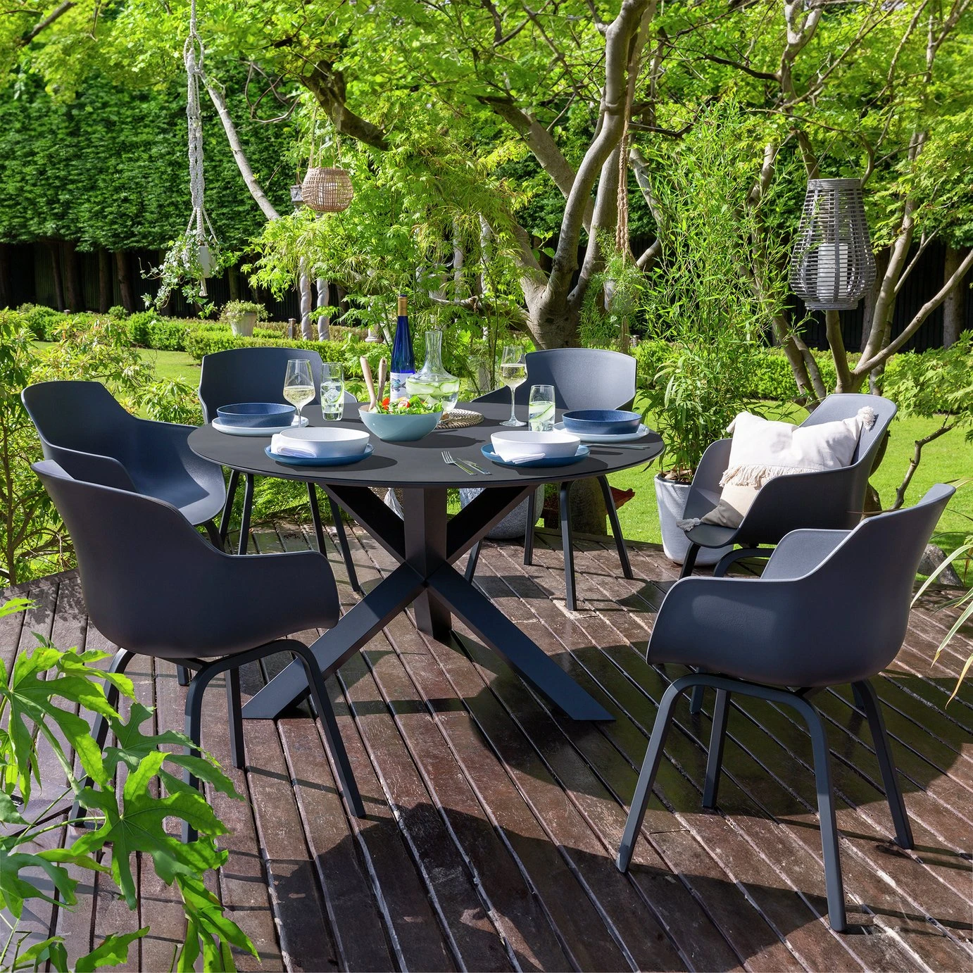 Habitat Aegaen 6 Seater Metal Patio Set - Grey 2 Habitat Aegaen 6 Seater Metal Patio Set - Grey - Image 2