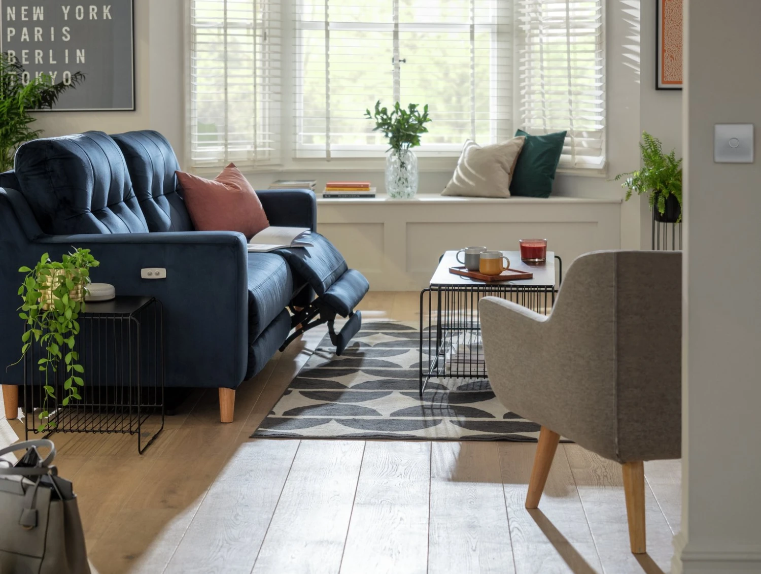 Habitat Emerson Velvet 2 Seater Recliner Sofa - Navy Blue 2 Habitat Emerson Velvet 2 Seater Recliner Sofa - Navy Blue - Image 2