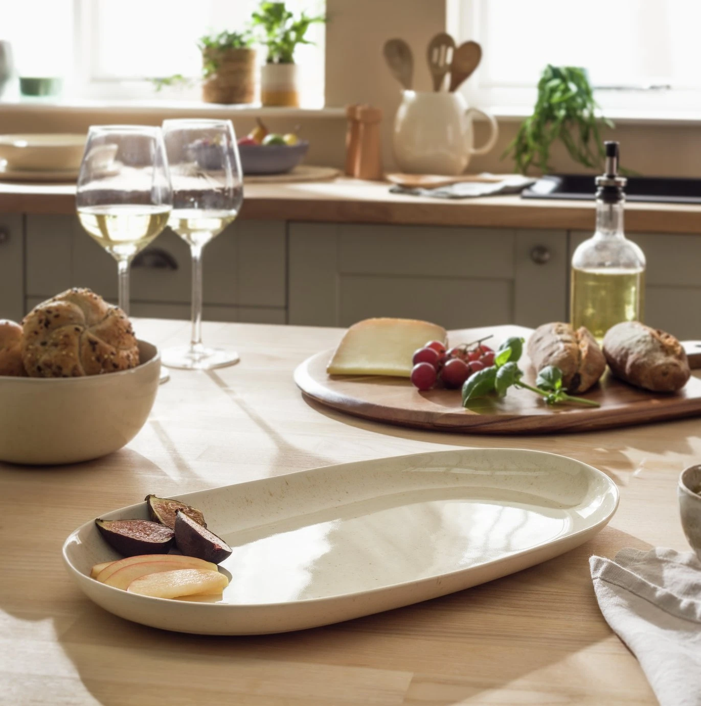 Habitat Evora Stoneware Serving Platter - Natural 2 Habitat Evora Stoneware Serving Platter - Natural - Image 2