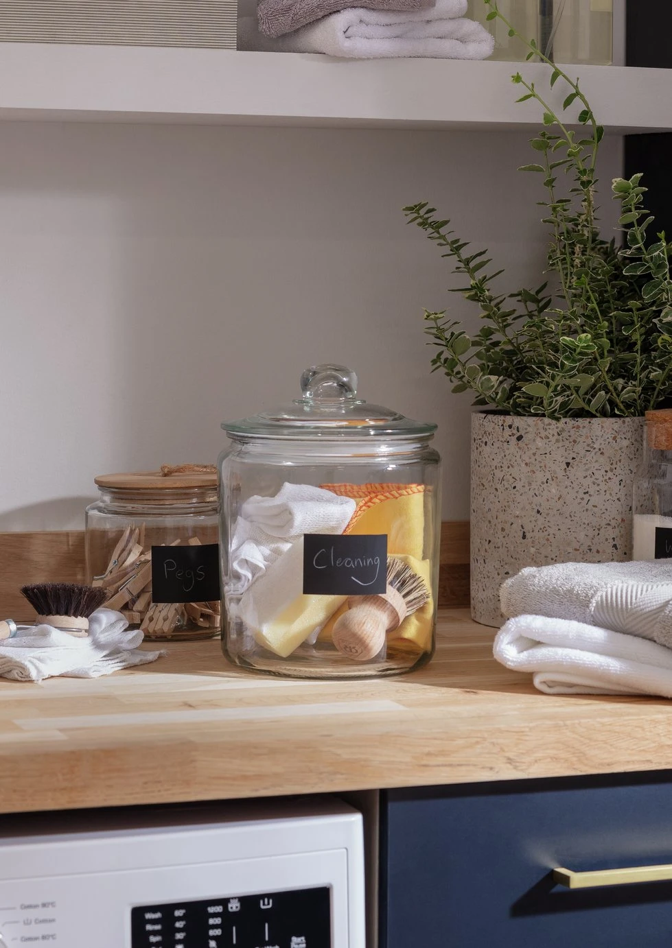 Habitat Reusable Large Glass Laundry Jar 2 Habitat Reusable Large Glass Laundry Jar - Image 2