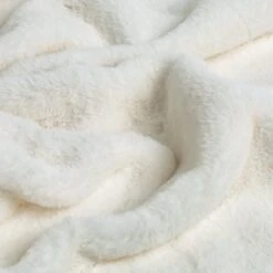 Habitat Faux Fur Plain Throw - Cream - 125x150cm 5 Habitat Faux Fur Plain Throw - Cream - 125x150cm -Habitat Store 9520268 R Z002A