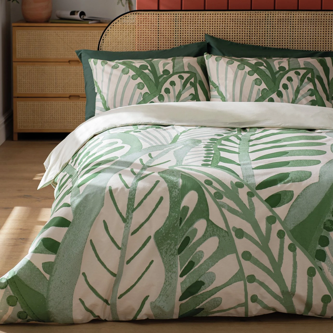 Habitat Cotton 180TC Maxi Leaf Green Bedding Set - Double 1 Habitat Cotton 180TC Maxi Leaf Green Bedding Set - Double