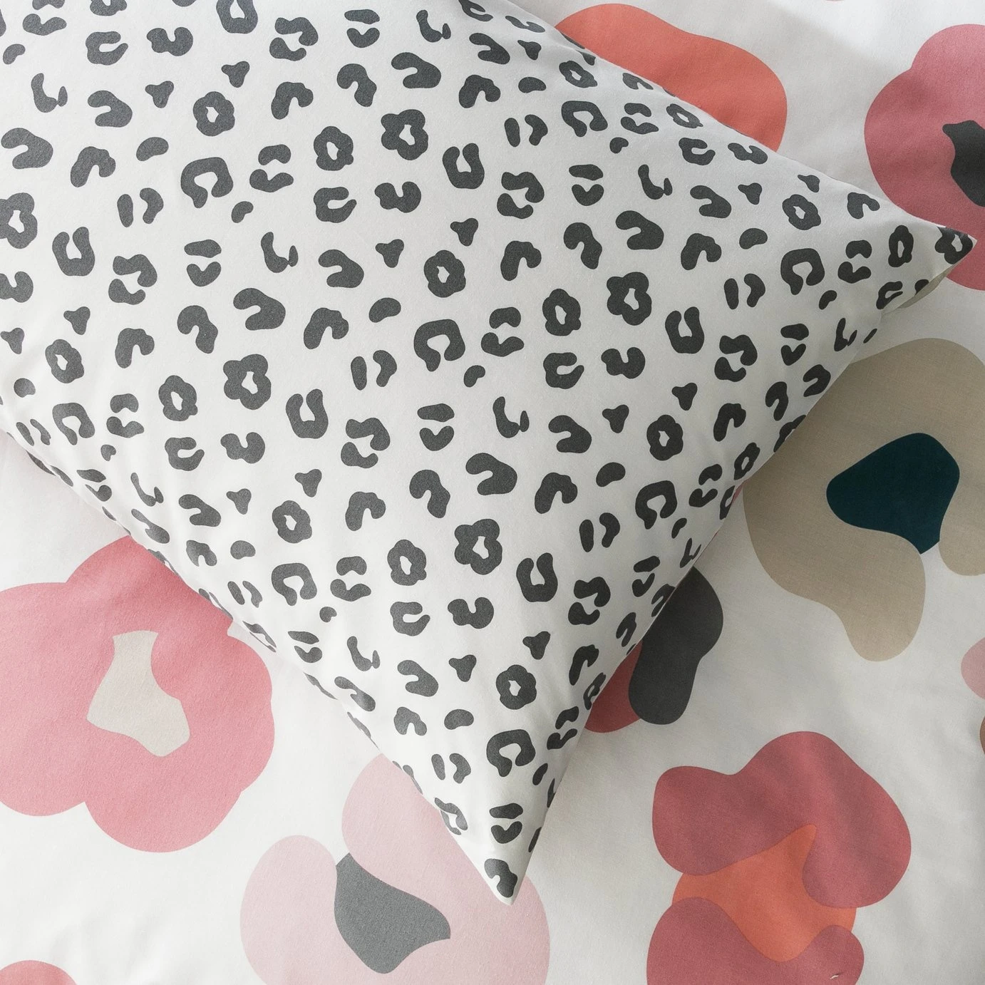 Habitat Animal Print White Kids Bedding Set - Single 4 Habitat Animal Print White Kids Bedding Set - Single - Image 4