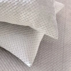 Habitat Pinsonic Velvet Plain Grey Bedding Set - Double -Habitat Store 9649338 R Z003A